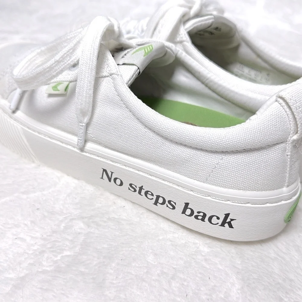 Cariuma x Crooked Sneakers Women 7.5 White Canvas No Steps Back Low Top